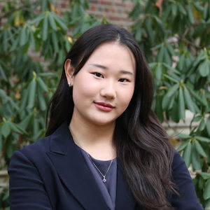 Meet your Posher, Lauren